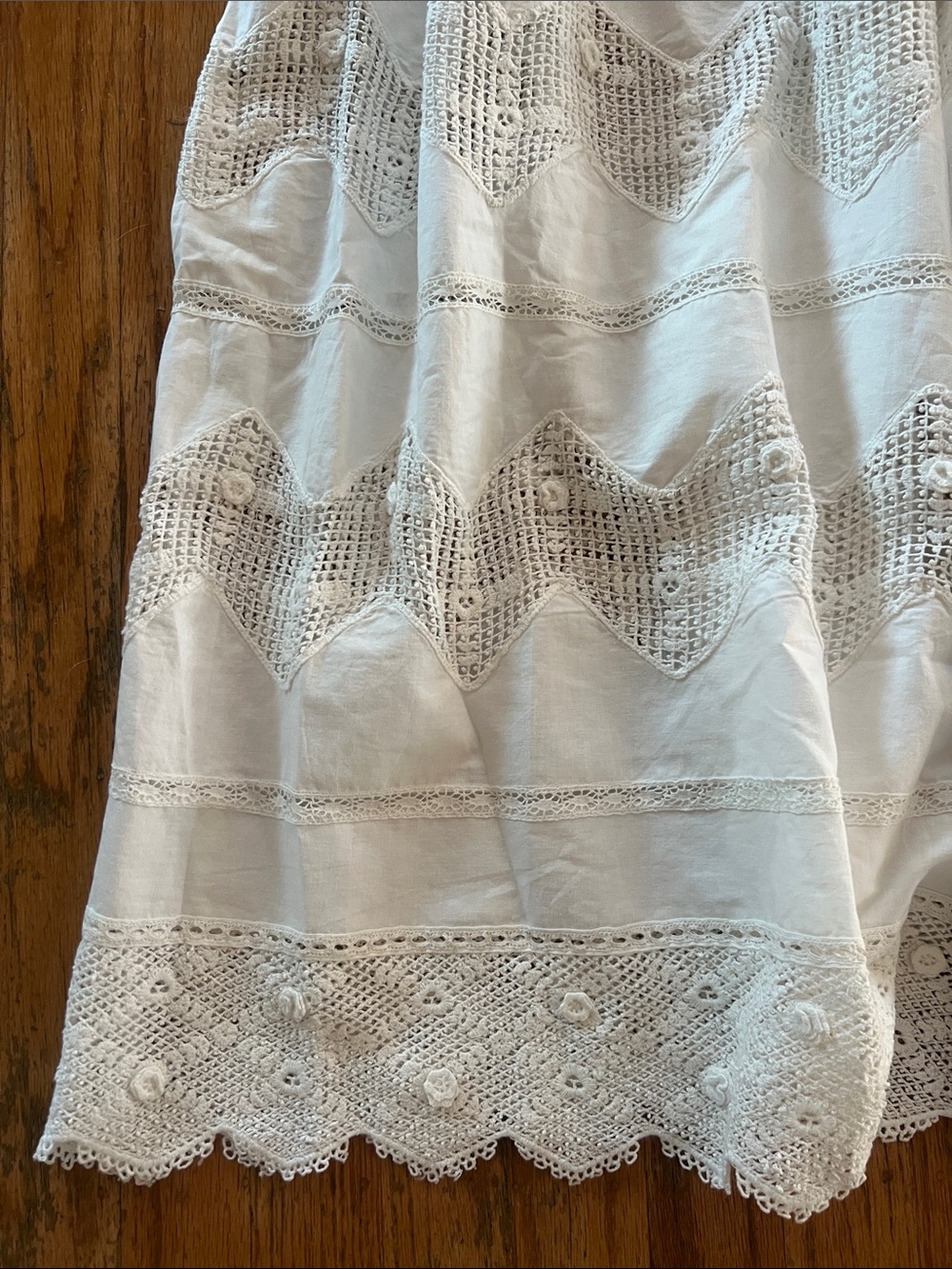 THE GREAT Rosette dress - Picture 4 of 11